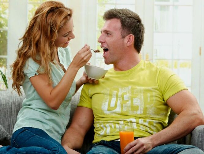 Správná výživa je klíčem ke zdraví muže, včetně sexuálního zdraví.